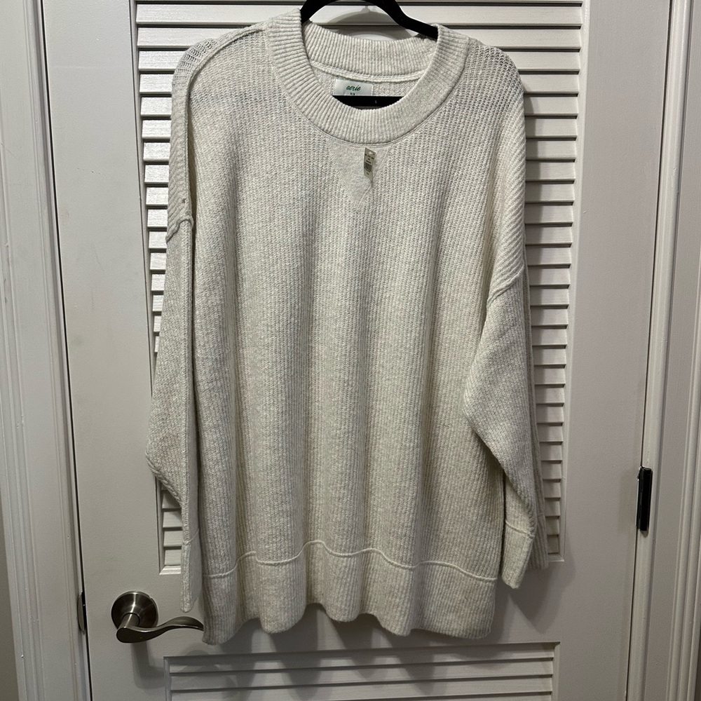 Aerie sweater NWT